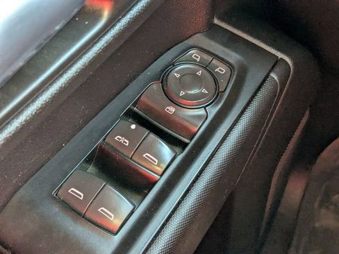 Used 2020 Chevrolet Silverado 1500 Custom w/ Custom Value Package image 15