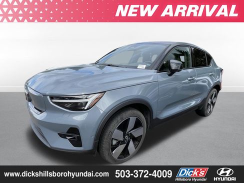 Used 2022 Volvo C40 P8 Recharge Ultimate AWD/4WD image 2