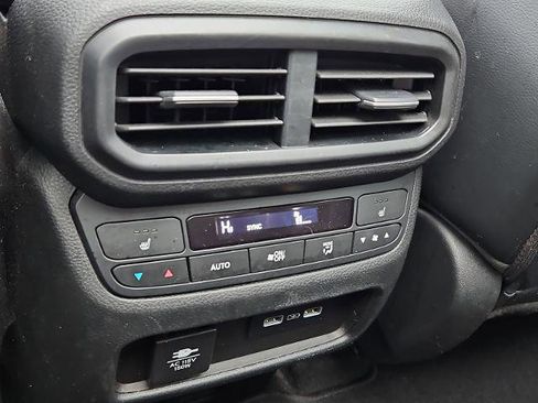 Used 2023 Honda Pilot Elite image 22