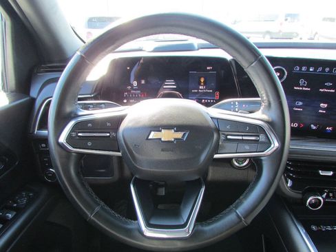 Used 2025 Chevrolet Tahoe LT AWD/4WD image 23