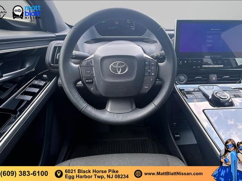 Used 2025 Toyota bZ4X AWD w/ Weather Package image 4