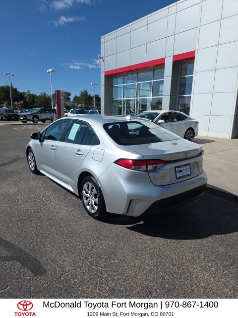 Used 2025 Toyota Corolla LE FWD image 3