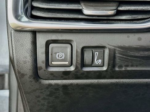 Used 2019 Cadillac XT4 Premium Luxury AWD/4WD image 15