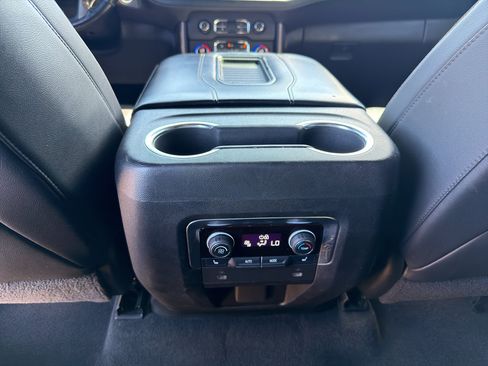 Used 2021 Chevrolet Tahoe High Country RWD image 19