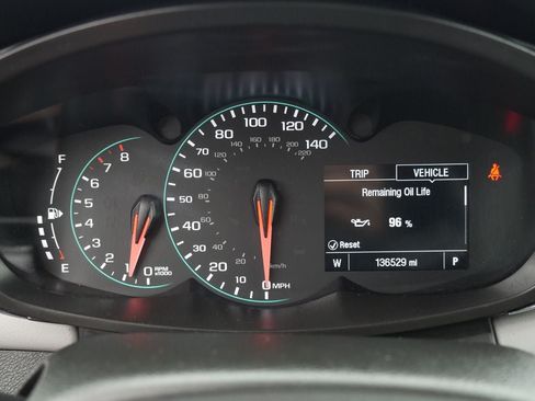 Used 2020 Chevrolet Trax LT FWD image 38