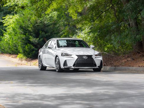 Used 2017 Lexus IS 200t F Sport w/ F Sport Package RWD image 43