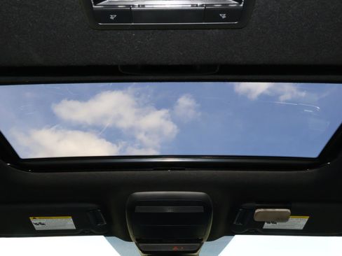 Used 2022 MAZDA MX-30 Electric w/ Premium Plus Pkg image 12