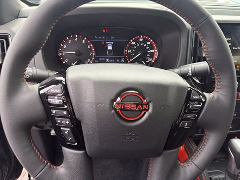 New 2026 Nissan Frontier PRO-4X w/ Pro-4x Convenience Package image 18