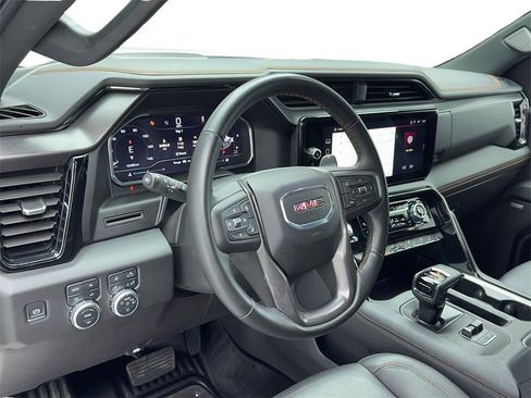 Used 2025 GMC Sierra 1500 AT4 image 17