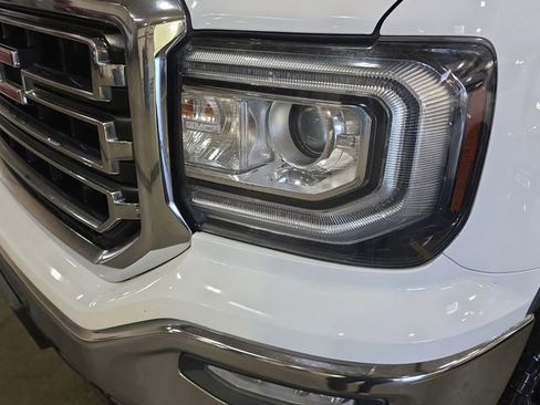 Used 2017 GMC Sierra 1500 SLE image 47