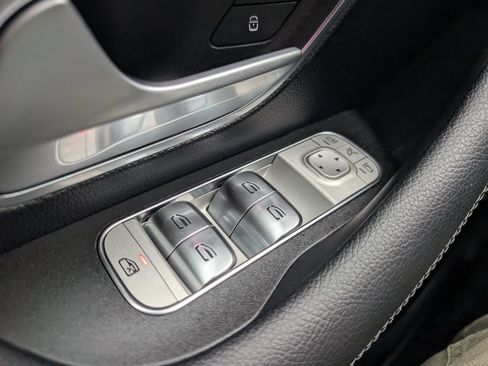 Used 2025 Mercedes-Benz GLE 350 4MATIC image 46