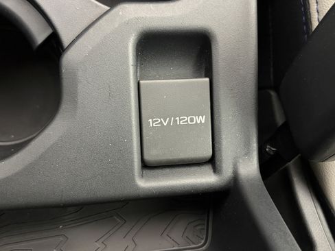 Used 2025 Subaru Forester Limited AWD/4WD image 26