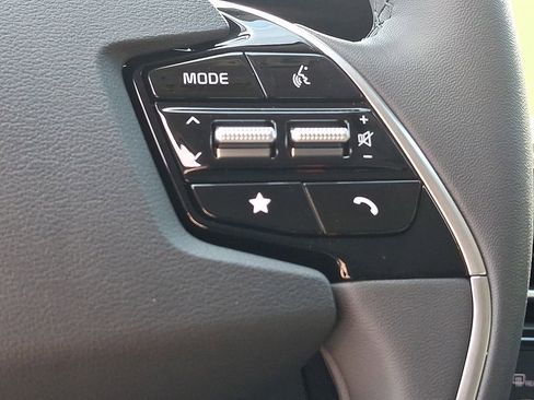 New 2025 Kia Niro EX image 16