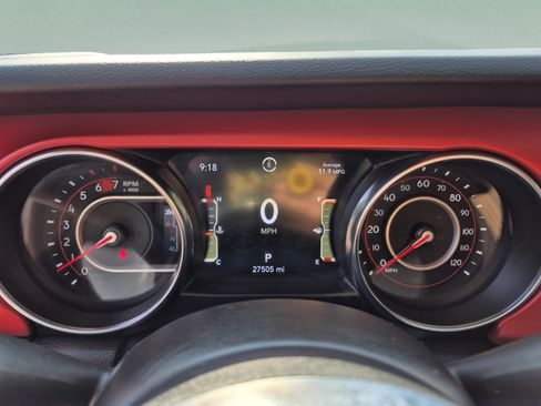 Used 2022 Jeep Wrangler Rubicon w/ LED Lighting Group AWD/4WD image 29
