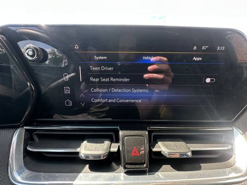 Used 2024 Chevrolet TrailBlazer ACTIV w/ Driver Confidence Package AWD/4WD image 14