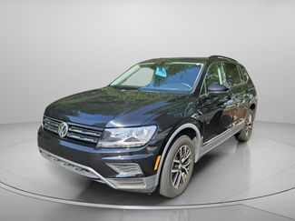 Used 2021 Volkswagen Tiguan SE w/ Panoramic Sunroof Package FWD video 1