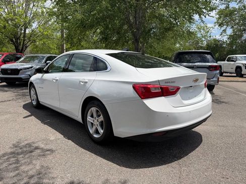 Used 2024 Chevrolet Malibu LS FWD image 4