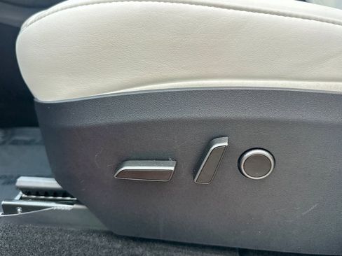 Used 2024 Tesla Model Y Performance AWD/4WD image 14