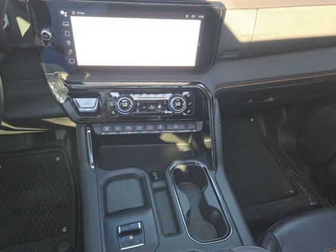 Used 2024 GMC Sierra 3500 AT4 w/ AT4 Premium Plus Package image 37