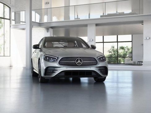 Certified 2022 Mercedes-Benz E 350 4MATIC Sedan image 9