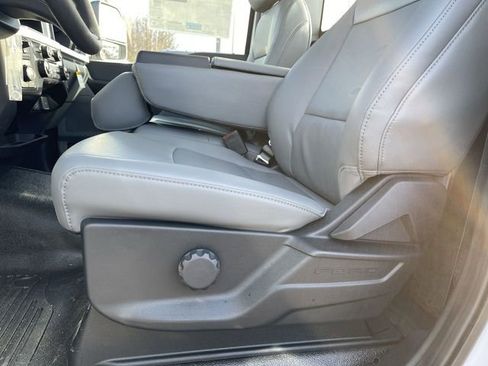 New 2026 Ford F250 XL w/ XL Chrome Package image 13