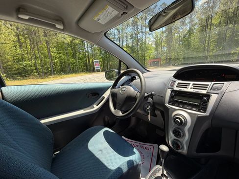 Used 2008 Toyota Yaris S FWD image 17