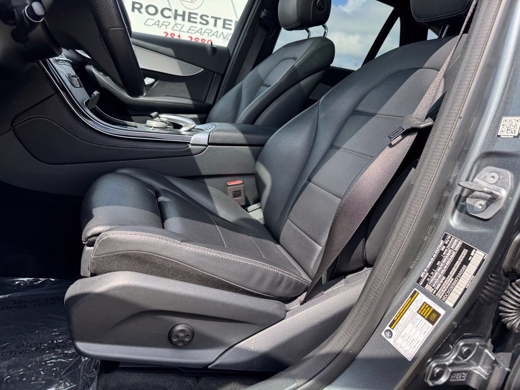 Used 2019 Mercedes-Benz GLC 350e 4MATIC image 6