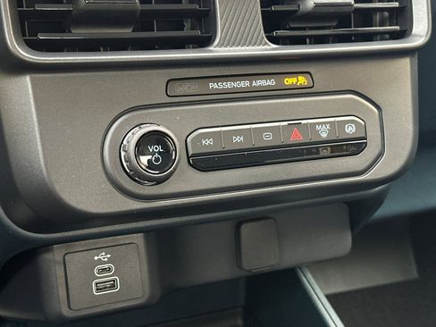 New 2026 Ford Maverick XL image 18