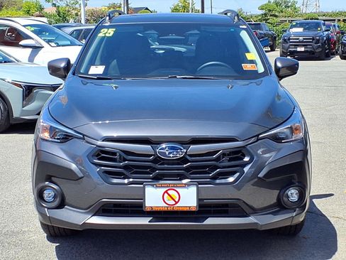 Used 2025 Subaru Crosstrek 2.0i Premium AWD/4WD image 2