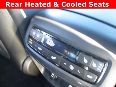 Used 2024 Hyundai Palisade Calligraphy image 24