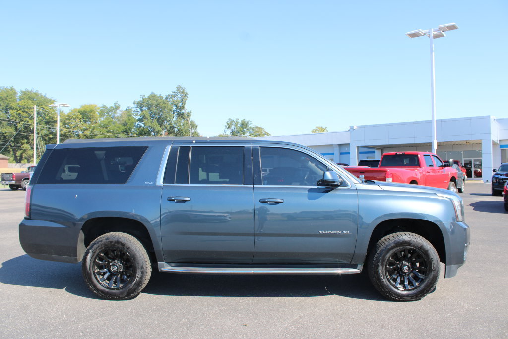 Used 2020 GMC Yukon XL SLT w/ Open Road Package AWD/4WD image 11