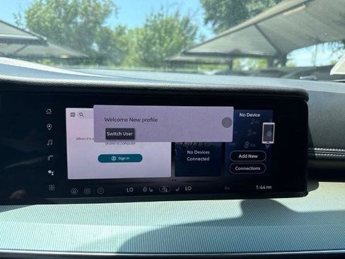 Certified 2025 Nissan Murano SL w/ Cargo Package AWD/4WD image 13