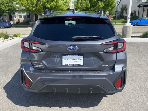 Certified 2024 Subaru Crosstrek 2.5i Limited w/ Crosstrek Mirror Package AWD/4WD image 5