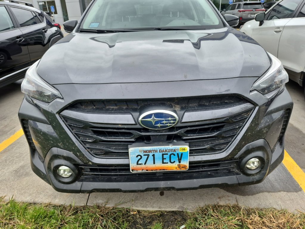 Used 2024 Subaru Outback Premium AWD/4WD image 3