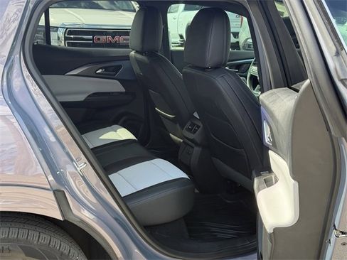 Used 2024 Chevrolet Equinox EV LT w/ LPO, All-Weather Mat Package image 30