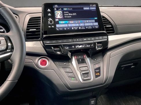 Used 2025 Honda Odyssey EX-L image 10