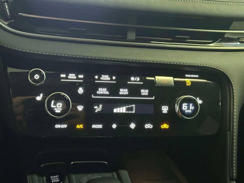 Used 2026 INFINITI QX60 Pure w/ Cargo Package AWD/4WD image 3