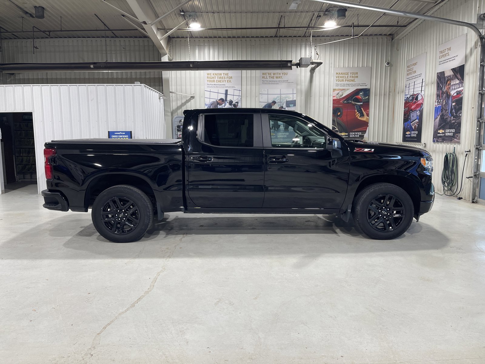 Used 2024 Chevrolet Silverado 1500 RST w/ RST All Star Premium Package AWD/4WD image 9