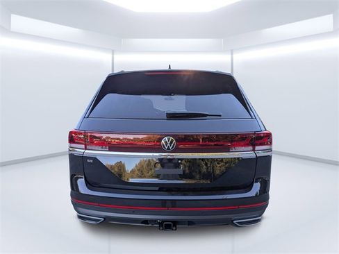 New 2026 Volkswagen Atlas SE image 4