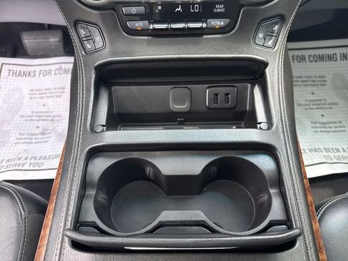 Used 2019 Chevrolet Tahoe Premier AWD/4WD image 22