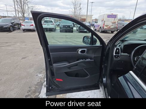 Used 2022 Kia Sorento SX image 12