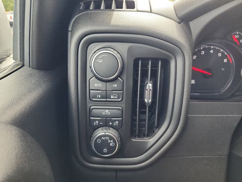Certified 2023 Chevrolet Silverado 1500 Custom image 20
