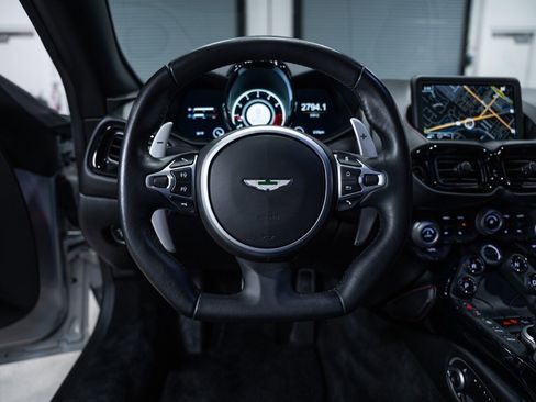 Used 2019 Aston Martin V8 Vantage Coupe RWD image 19