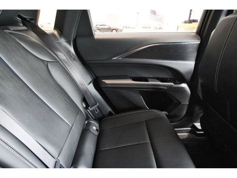 Certified 2025 Cadillac Lyriq Luxury RWD image 11