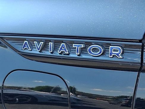 Used 2021 Lincoln Aviator Grand Touring w/ Elements Package Plus AWD/4WD image 36