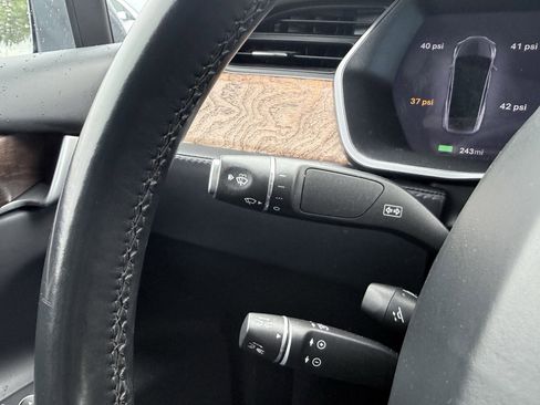 Used 2020 Tesla Model X Long Range AWD/4WD image 58
