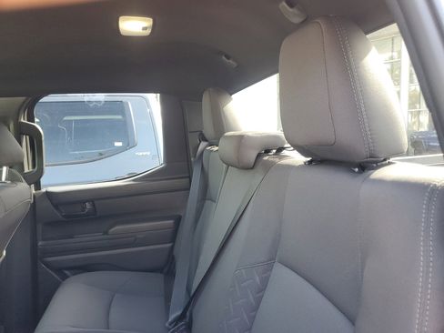 Used 2025 Toyota Tacoma SR AWD/4WD image 9