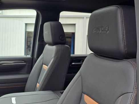 New 2026 GMC Sierra 2500 AT4 w/ AT4 Premium Plus Package AWD/4WD image 19