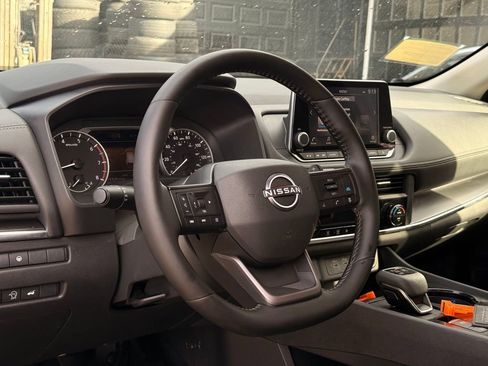 Used 2026 Nissan Rogue SV image 25