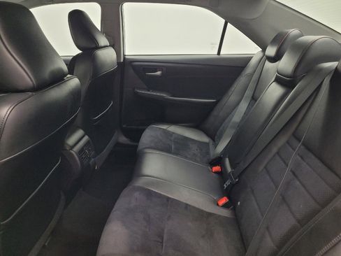 Used 2015 Toyota Camry XSE image 18